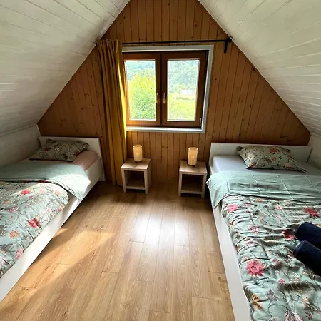 W Beskidach Ropica Gorna