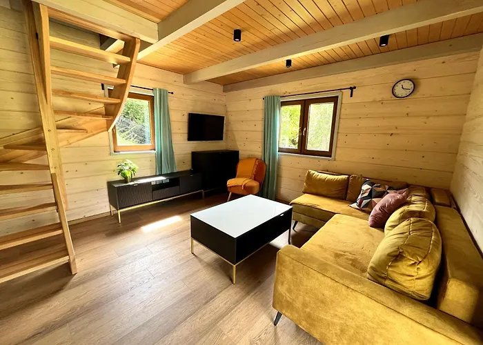 W Beskidach 山林小屋